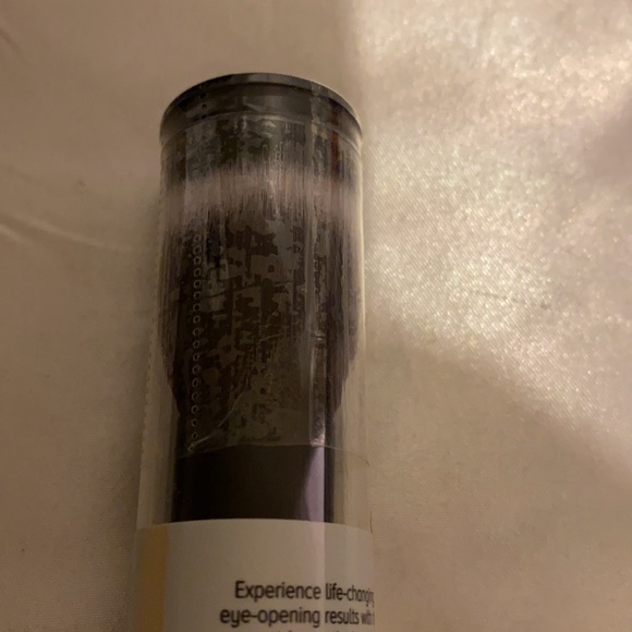 It cosmetics bundle with bag - Picture 8 of 15